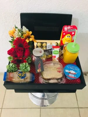 Desayuno Grande en Charola de 40x30x6 cm DQE16