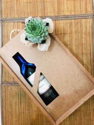 Caja de Vino con Agarradera y Tapa Calada DQE29